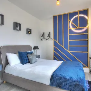 https://hadrians-place.hotels-newcastle-upon-tyne.com
